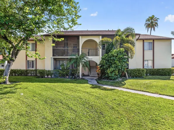 4999 Sable Pine Circle #D2, West Palm Beach, FL 33417