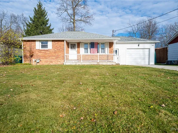 3858 Cornell St, Hamburg, NY 14075