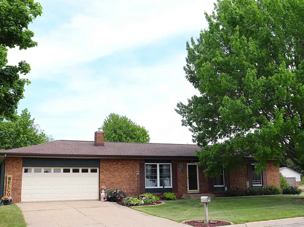 144 24th Ave, Monroe, WI 53566