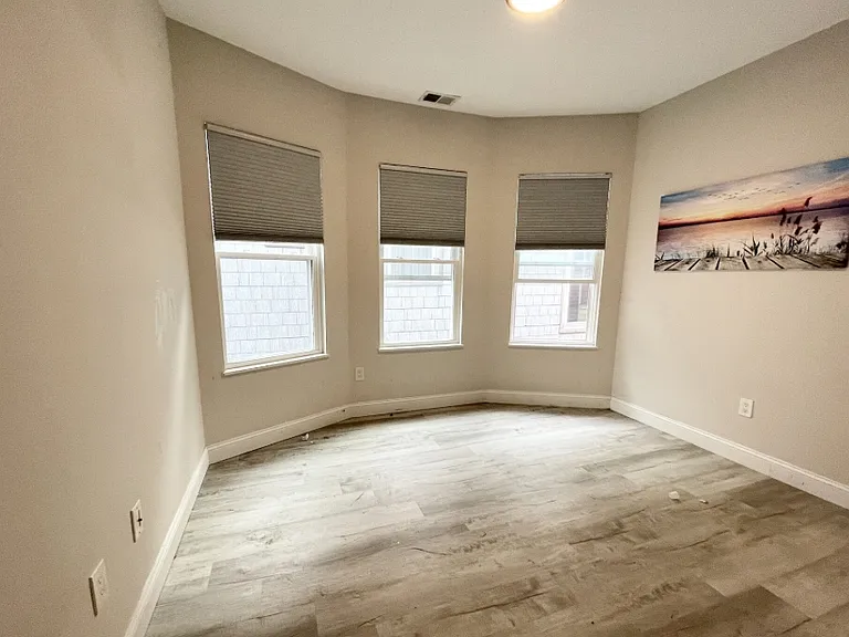 113 Hillside St #3 — Photo 9