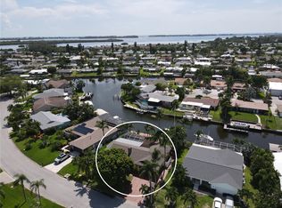 4532 Mangrove Point Rd, Bradenton, FL 34210