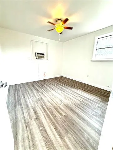945 Helios Ave — Photo 6
