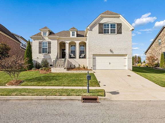 2nd image of 2645 Paddock Park Dr