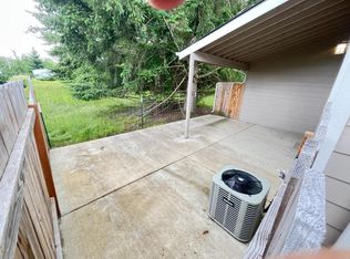 3232 S 12th St, Lebanon, OR 97355