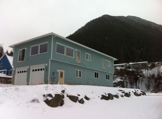 306 Price St, Sitka, AK 99835
