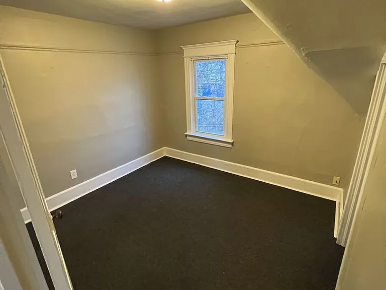 2846 N Holton St (4 Family) — Photo 8