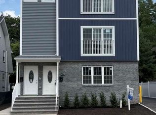274 N Clinton St, East Orange, NJ 07017