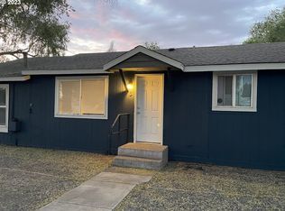 214 SW M St, Madras, OR 97741
