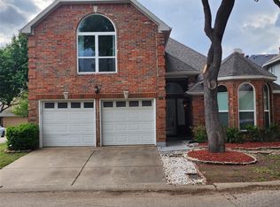 800 Fallen Leaf Ct, Irving, TX 75063