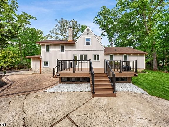 5th image of 34 Miller Rd