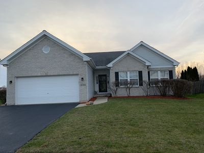 5714 McKenzie Dr, Lake In The Hills, IL, 60156