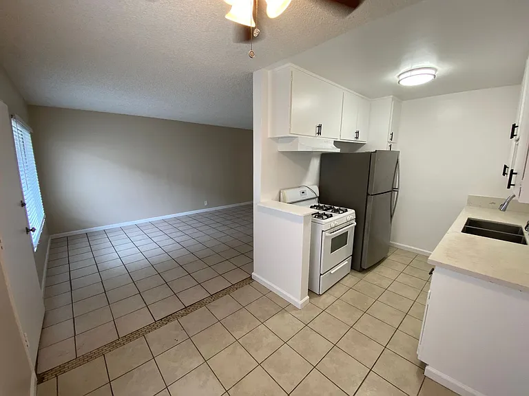 1019 Stanley Ave #1029 — Photo 28
