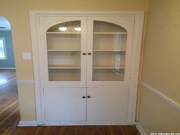 4th image of 1734 E Garfield Ave