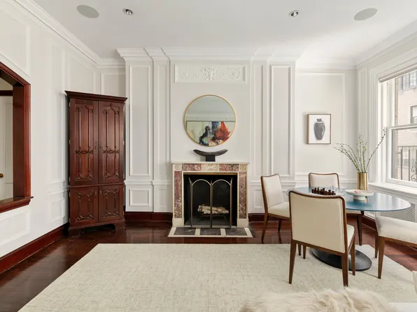 2 East 80th Street 7 image 3 of 24