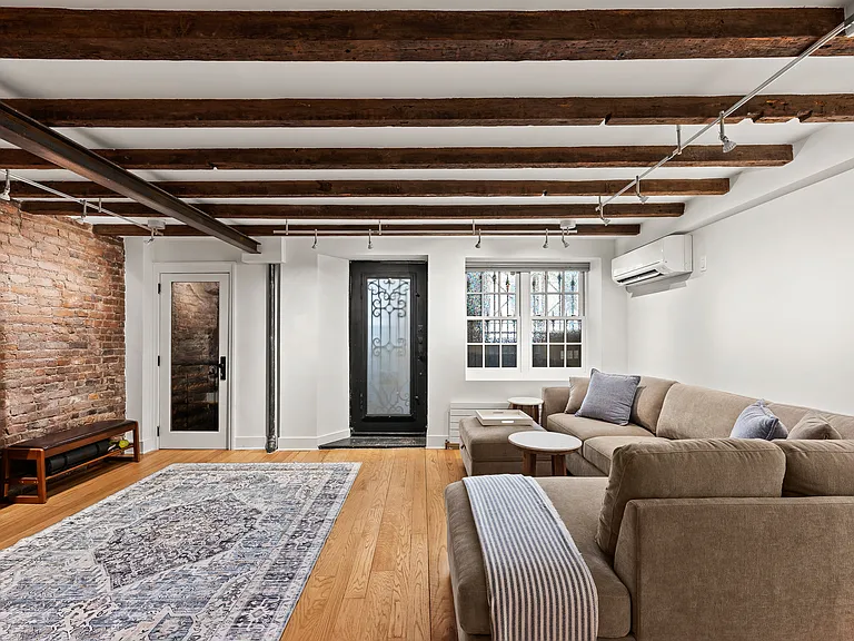 197 W Houston St #Townhouse 1 — Photo 5