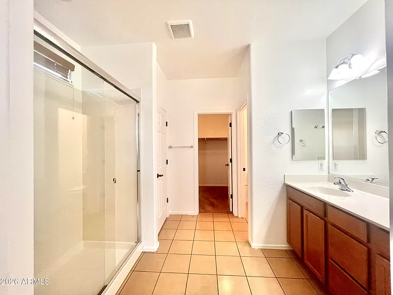 9437 W Jones Ave — Photo 22