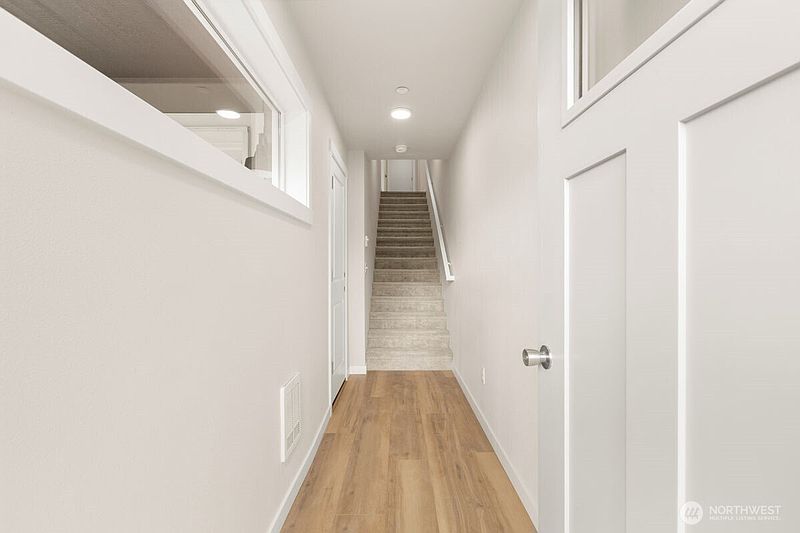 5th image of 16823 Alder Way #L4