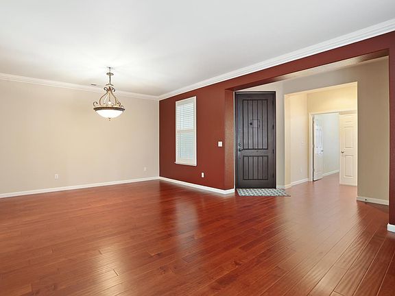 5th image of 9864 Elston Cir