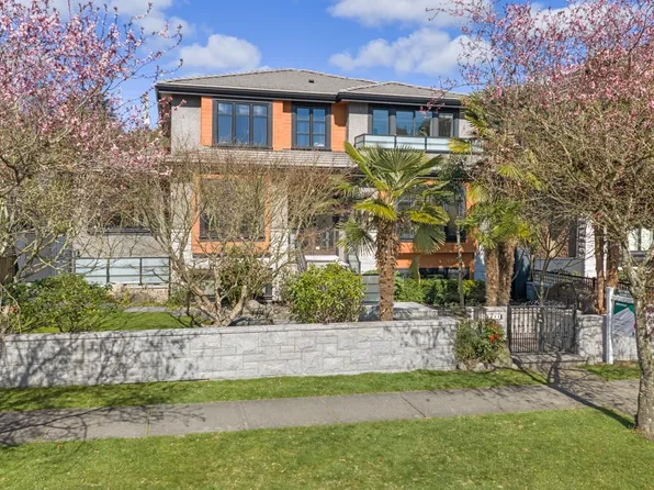 1041 W 58th Ave, Vancouver, BC V6P 1V9