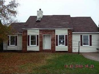 2nd image of 10700 Lovette Dr