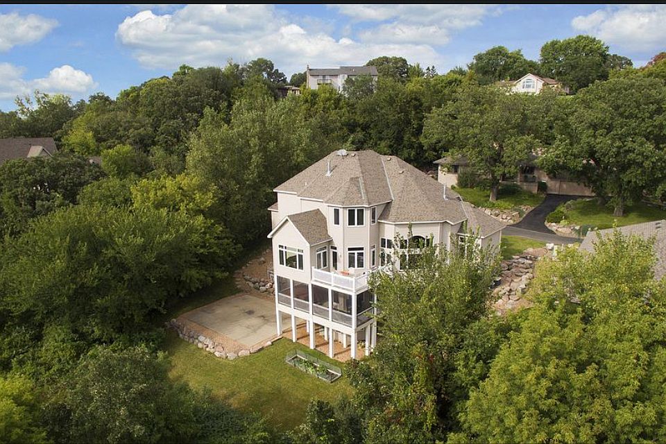 2nd image of 13616 Sunset Hill Dr
