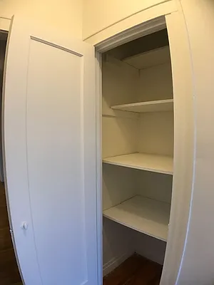 Rented by Roth Realty Management LLC | media 7