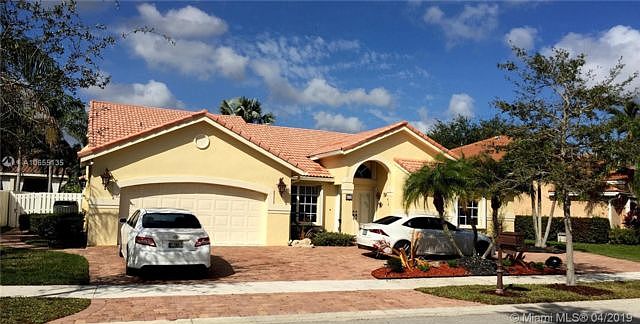 1st image of 659 Verona Pl