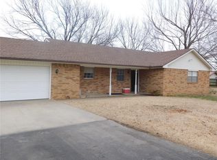 7 Cardinal Ln, Shawnee, OK 74804