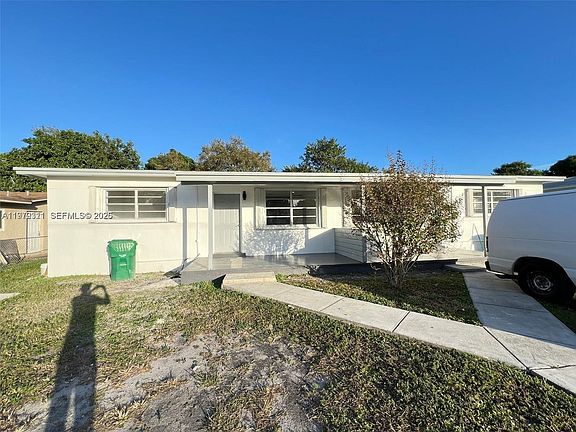 2nd image of 15741 NW 38th Pl