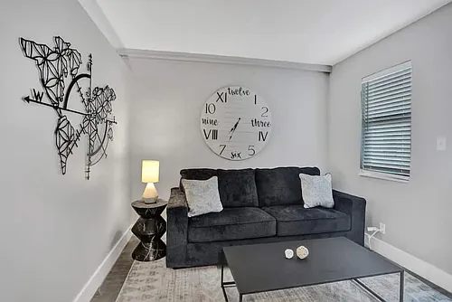 50 Davie Blvd Photo 1