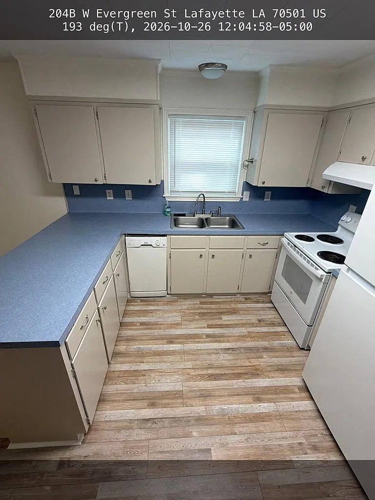 4 bed, 1700 sqft, $1,500 — Photo 4