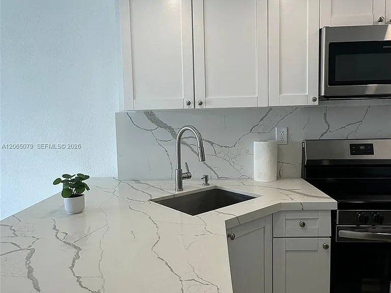 801 NW 47th Ave #608W — Photo 4