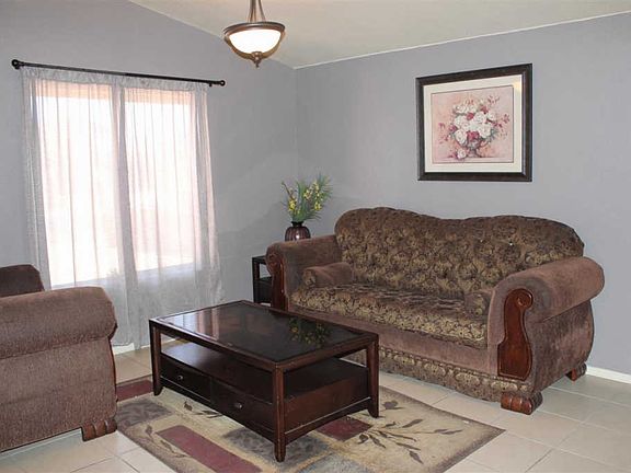 3rd image of 1569 E Los Olivos Dr