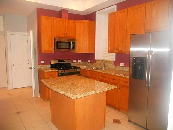3rd image of 1715 N Karlov Ave #1