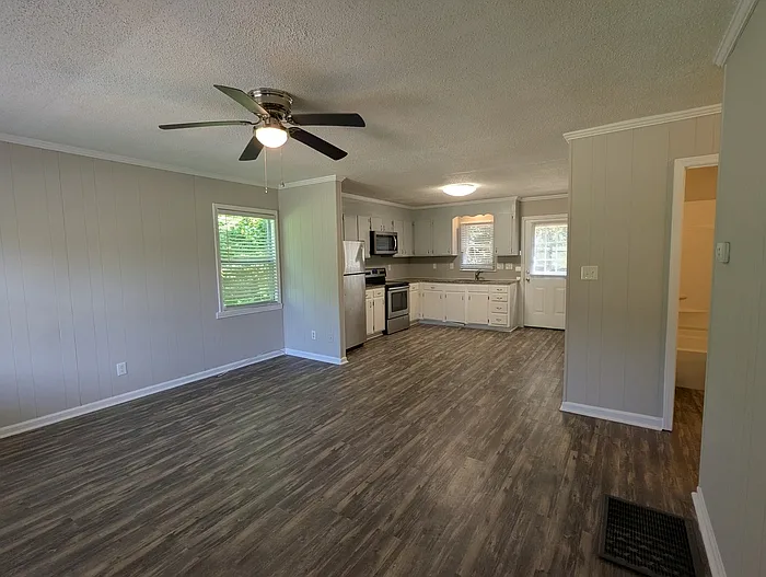 2 bed, 1.0 bath, 720 sqft, $1,125 — Photo 4