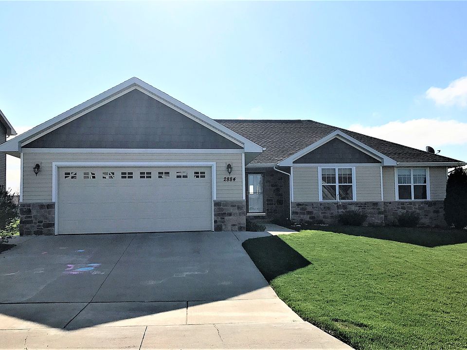 1st image of 2884 Chrystella Dr