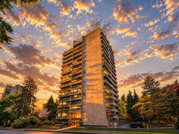 6595 Willingdon Ave #802, Burnaby, BC V5H 4E5