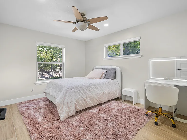 3908 Royal Ln — Photo 14