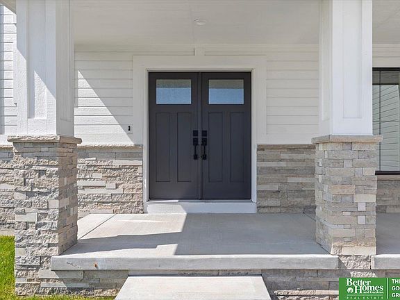 4th image of 10118 S 191st St