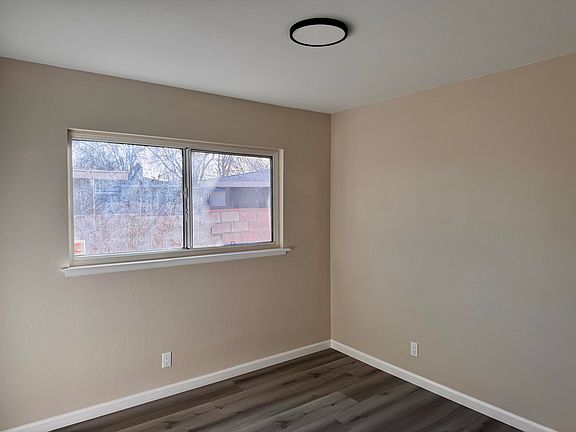 5th image of 45453 13th St W