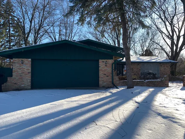 28W555 Leverenz Rd, Naperville, IL 60564