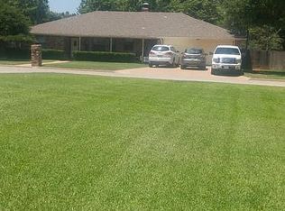 1519 Oak Forest Dr, Graham, TX 76450