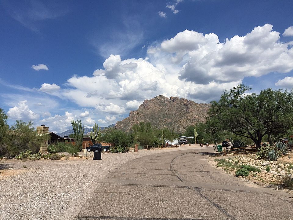 1st image of 641 W Calle Dadivoso