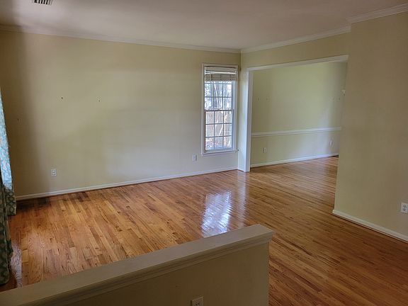 5th image of 6 Hiley Ct