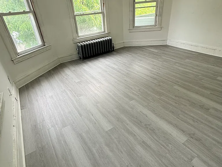 26 Huntington St #2 — Photo 13
