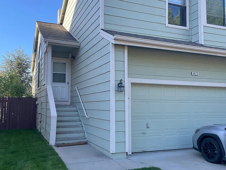 4075 Snowshoe Ln — Photo 3