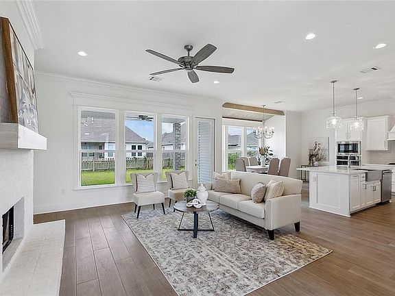4th image of 2045 White Dove Dr