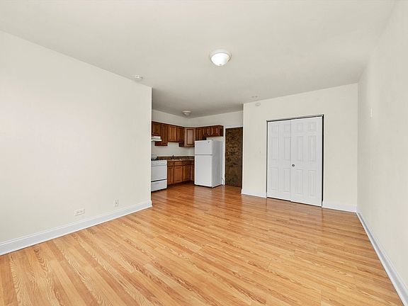 2nd image of 2600 N Kimball Ave APT 410