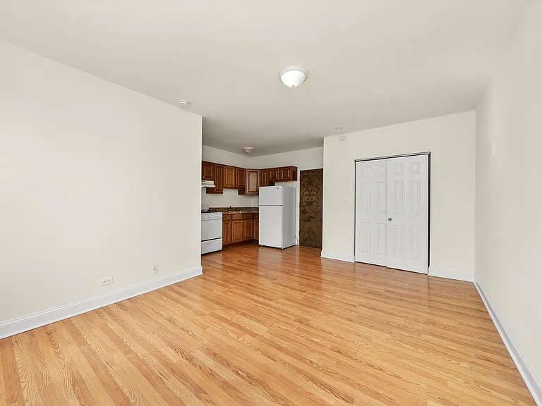 2600 Kimball LLC — Photo 52