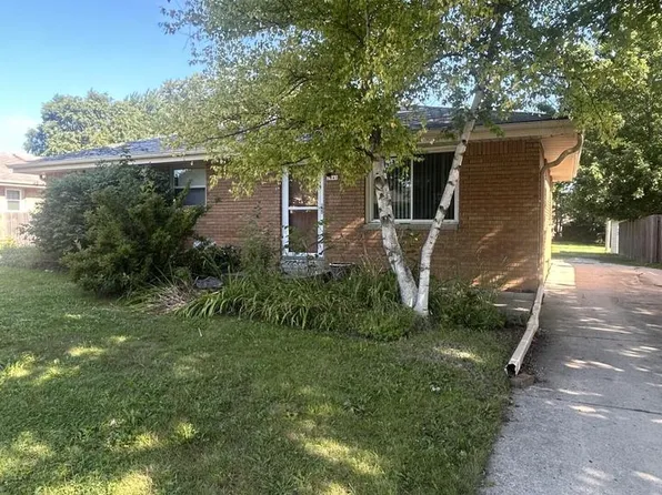 2840 East Bottsford AVENUE, Saint Francis, WI 53235